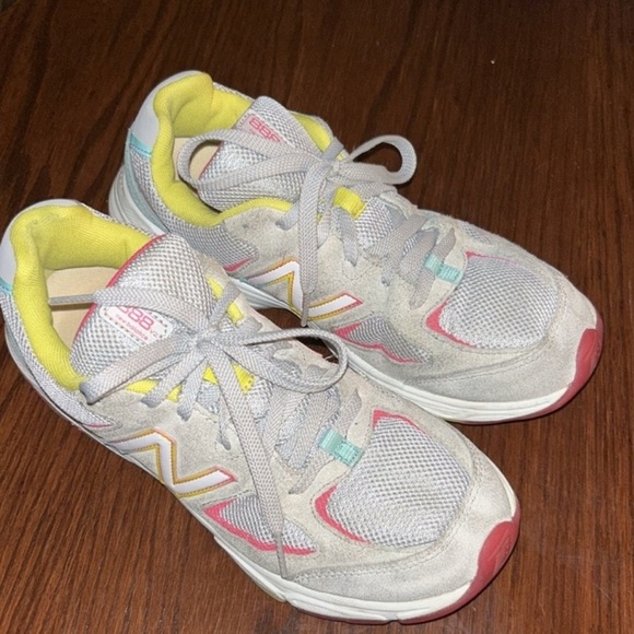 New Balance Gray Sneakers with Pink and Yellow Highlights - Picture 2 of 5